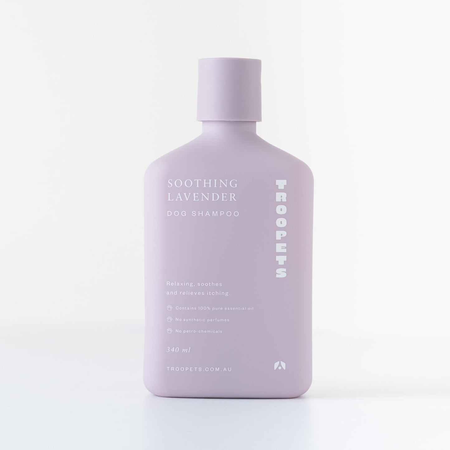 Lavender-scented dog shampoo bottle in soft purple, labeled “Soothing Lavender,” promoting relaxation and itch relief, 340 ml.