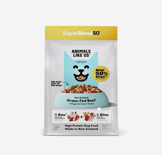 A tasty blend of 50% raw freeze-dried New Zealand grass-fed beef, liver, tripe, omega-rich grass-fed Wagyu Beef heart, & superfoods combined with 50% high protein oven-baked meat & Vege bites coated with probiotics. A safe & easy way to add the natural goodness of raw meat & organs. High in Protein, rich in Omega 3 & 6